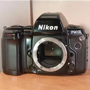 دوربین نیکون F90X آنالوگ