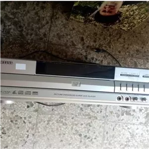 پخش کننده CDسه دیسک