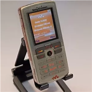 گوشی موبایل سونی اریکسون w700i واکمن، رادیو