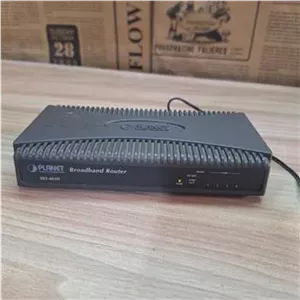 سوییچ 4 پورت پلنت XRT 401D