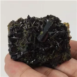 راف سنگ اپیدوت معدنی و طبیعی تفرش ایران
