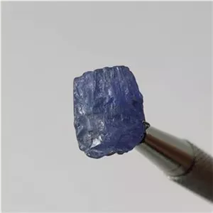 راف کریستالی سنگ تانزانیت(تانزانایت)معدنی تانزانیا