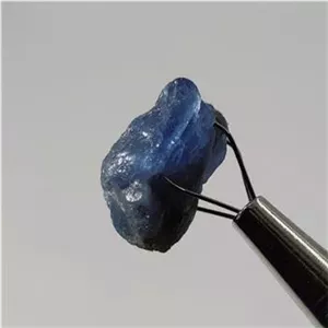 راف کریستالی سنگ تانزانیت(تانزانایت)معدنی تانزانیا