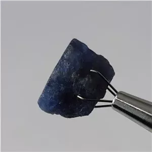 راف کریستالی سنگ تانزانیت(تانزانایت)معدنی تانزانیا