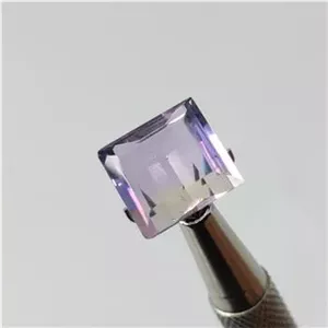 نگین سنگ آمیترین معدنی و طبیعی کشور برزیل