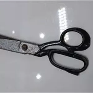 قیچی قدیمی