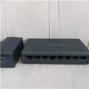 هاب سوییچ 8 پورت دیلینک