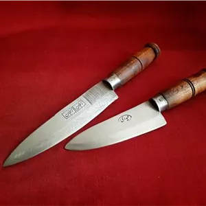2عدد چاقو قدیمی دستساز (تیز ، آنتیک)