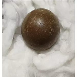 گوی سنگی بسیار قدیمی و زیبا مطابق تصویر