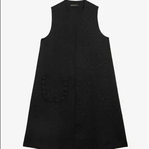 وست بلند زنانه ژاکارد آستر دار جیب دار 70103 بُرنُس