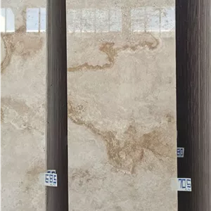 تراورتن ماکو