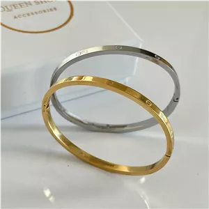 دستبند کارتیه باریک لاو ساده کد ۳۲۱