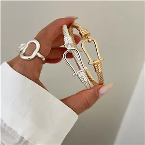 دستبند زنانه فرد کد ۷۰۷