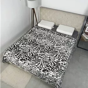 پتو چهارفصل یکنفره برند sky کد7(گورخری زمینه سفید)