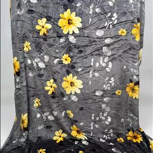 پتو حوله ای چهارفصل دورو برند sky کد ۲(رنگین کمانی)