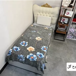پتو مسافرتی ۱نفره طرح دار با برجستگی گل کد۱۲(تمشک)