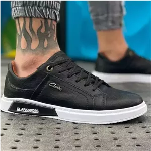 فروش ویژه کفش کتونی اسپرت ونس مردانه و پسرانه مدل  کلارک clarks بادوام و کیفیت عالی  رنگ مشکی زیره سفید  با ارسال رایگان