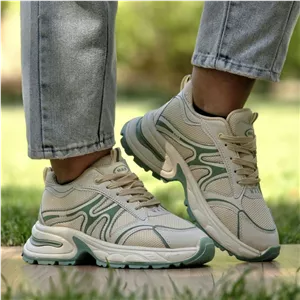 حراج باشکوه کفش کتونی اسپرت  زنانه مدل مکس مات و مینیمال رنگ کرم و سبز با ارسال رایگان