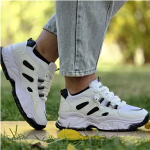 حراج دل ربا کفش اسپرت زنانه دخترانه مدل فشیون  تسبیحی خوشپا و کلاسیک رنگ سفید مشکی  باارسال رایگان