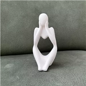 دکوری آدمک متفکر