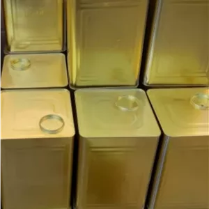 عسل طبیعی درجه یک کناردزفول  در حلب های ۲۸ کیلویی