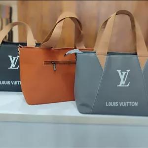 کیف دستی و دوشی زنانه نانسی مدل LV | جادار، شیک، با بند بلند و قابل شستشو