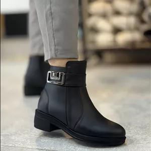 نیم‌بوت (کفش ساقدار بغل زیپ) زنانه مشکی چرم مصنوعی درجه یک با زیره PU طبی | پاشنه ۳ سانتی و زیپ بغل