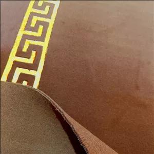 موکت تشریفات طرح ورساچه طلاکوب سایز 100در100 سانت (موکت پله طرح ورساچه)