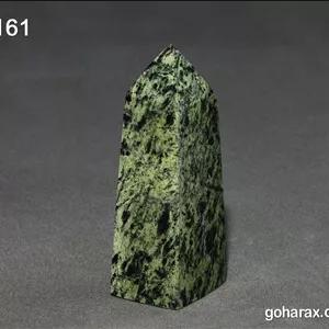 سنگ معدنی منشور سرپانتین