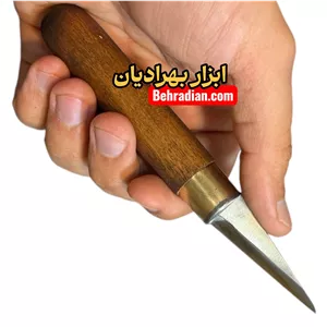 مغار چاقویی‌ مثلثی پیکرتراشی و منبت چوب