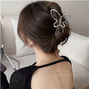 کلیپس پروانه دنباله دار زایا