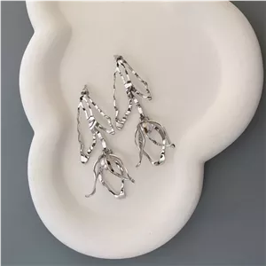 گوشواره گل لاله فشن جولری کد 843