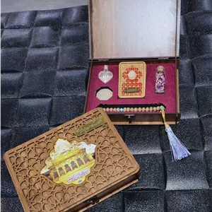 پک متبرکات جعبه چوبی امام حسین (ع) | شامل سنگ نگین حرم، مهر، تسبیح، خاک تربت و شیشه گل محمدی