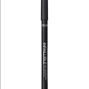 L'Oreal Paris خط چشم مدادی ژلی رنگی Infaillible رنگ مشکی شماره 01