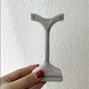 مانکن گوشواره نخلی روکش مخملی