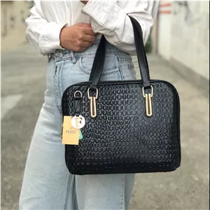کیف زنانه فندی Fendi لوبیایی کد 1086 وارداتی