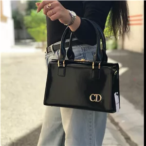 کیف زنانه مدل دیور کد 822 وارداتی