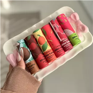 بالم‌لب میوه ای میس لارا