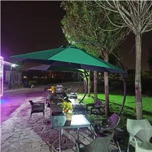 چتر پای کنار آهنی