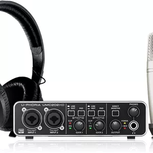 مجموعه کامل استودیویی Behringer U-Phoria Studio Pro با رابط صوتی USB با کیفیت بالا، میکروفون کندانسور، هدفون و موارد دیگر