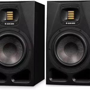 باندل مانیتور استودیویی دو طرفه ADAM Audio A7V (دو عدد) به همراه کابل میکروفون (دو عدد)، کابل (دو عدد) و پد ایزوله مانیتور (دو عدد) (7 قطعه)