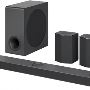 ساندبار هوشمند ال‌جی مدل S95QR با توان 810 وات و 9.1.5 کانال با 5 بلندگوی عمودی Atmos و بلندگوهای پشتی. دارای Dolby Atmos، DST:X و صدای فراگیر IMAX - نقره‌ای تیره