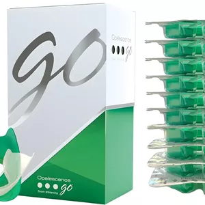 سینی های سفید کننده دندان از پیش پر شده Opalescence Go 15 - 15% هیدروژن پراکسید - (10 بار استفاده) ساخت شرکت Ultradent Products. کیت سفید کننده دندان - نعناع - شامل مسواک 2Chill مدل 5194-1T