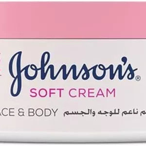 کرم بدن مرطوب کننده 24 ساعته جانسون، فرمول نرم و ملایم طراحی شده برای کاهش محسوس سفتی، پوسته پوسته شدن و تیرگی پوست، 100 میلی لیتر.