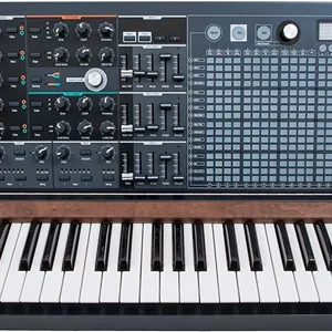 سینتی سایزر آنالوگ آرتوریا MatrixBrute