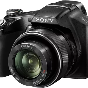 دوربین دیجیتال سونی سایبر-شات DSC-HX100V با حسگر CMOS Exmor R 16.2 مگاپیکسلی، لنز زوم اپتیکال 30x کارل زایس و فیلمبرداری Full HD 1080