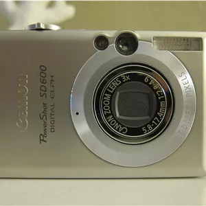 دوربین دیجیتال کانن PowerShot SD600 با حسگر 6 مگاپیکسل و زوم اپتیکال 3x (مدل قدیمی)
