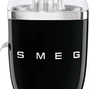 آب مرکبات گیری Smeg CJF11BLUK، طراحی به سبک دهه 50، دارای کاسه آبگیری و درب، خروجی ضد چکه استیل ضد زنگ، بدنه آلومینیومی دایکاست، مشکی، 1 سال گارانتی