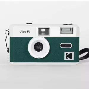 دوربین فیلم‌برداری ۳۱ میلی‌متری Kodak Ultra F9 - سبک رترو، بدون نیاز به فوکوس، قابل استفاده مجدد، دارای فلاش داخلی، استفاده آسان (سبز تیره شب)