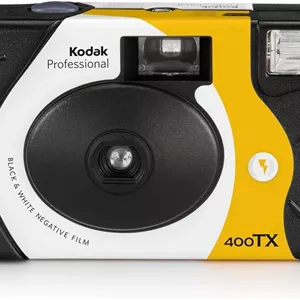 دوربین یکبار مصرف فیلم نگاتیو سیاه و سفید Kodak Professional Tri-X 400 با 27 نوردهی